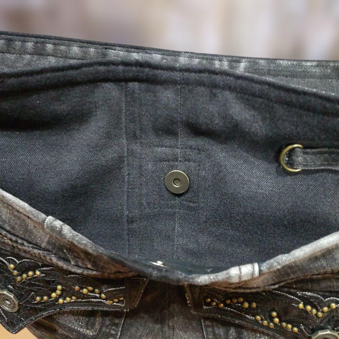 ハンドメイドデニムリメイクバッグ　ショルダー調整６８㎝～１３６㎝OK　男女兼用