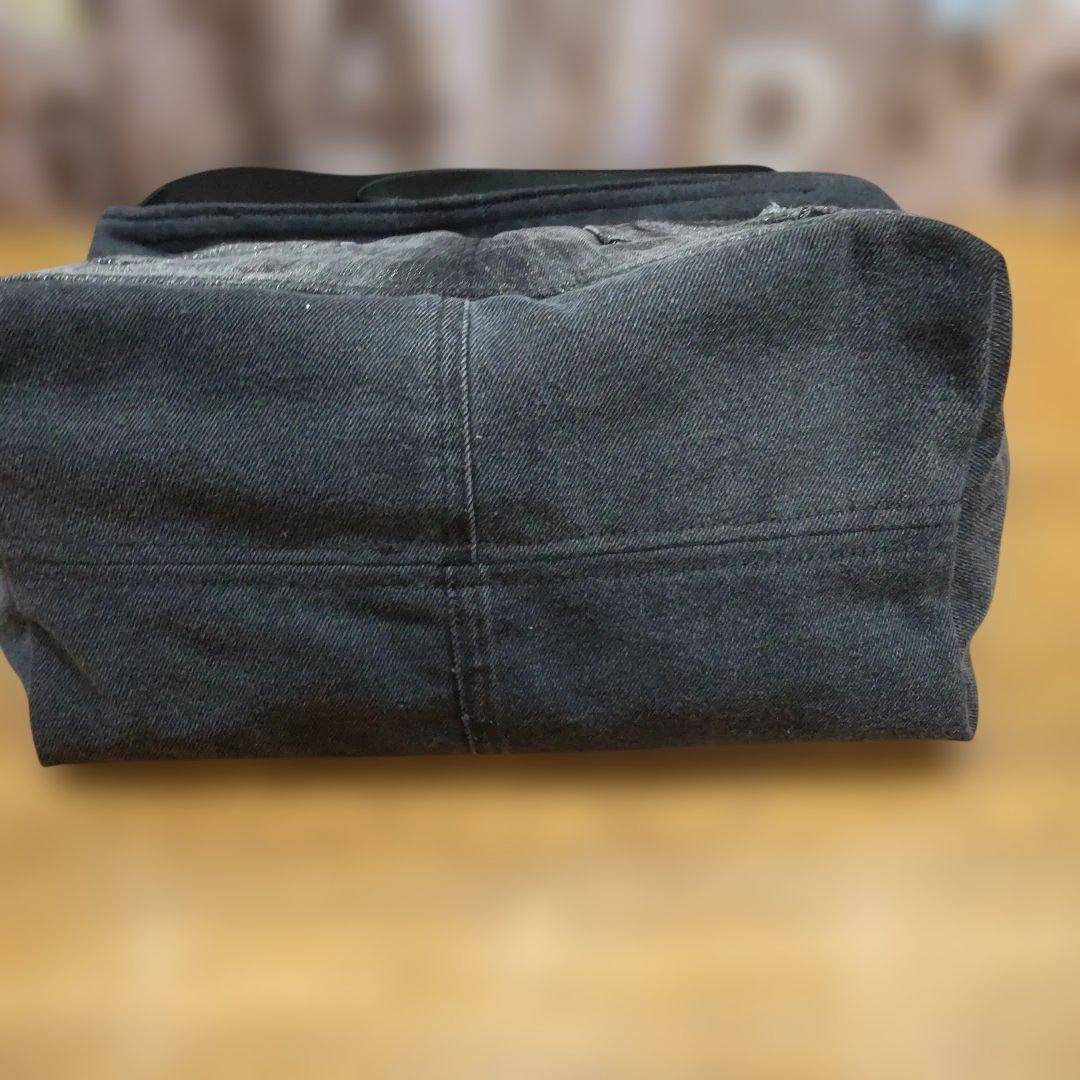 ハンドメイドデニムリメイクバッグ　ショルダー調整６８㎝～１３６㎝OK　男女兼用