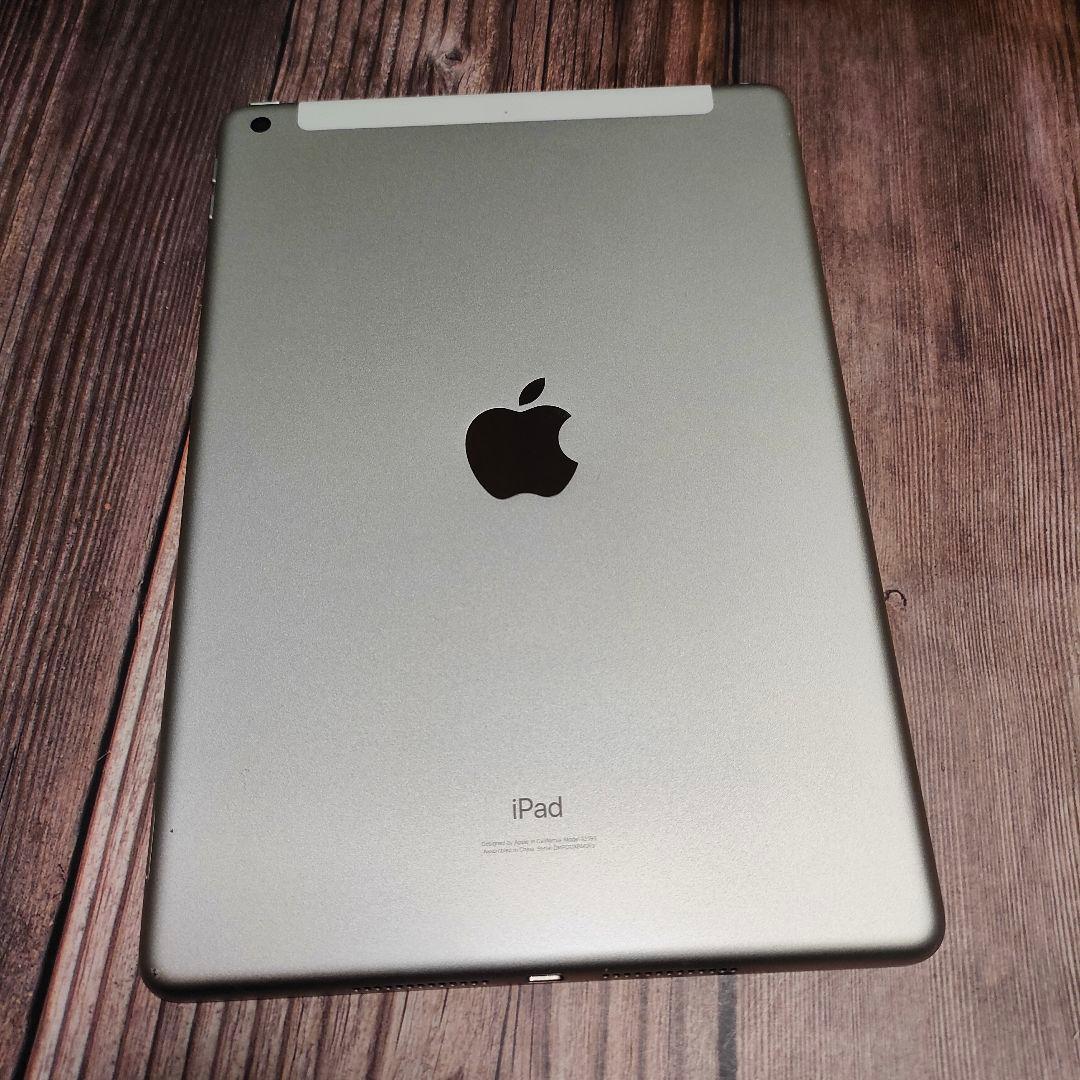iPad 第7世代 32GB シルバー 美品 バッテリー92%