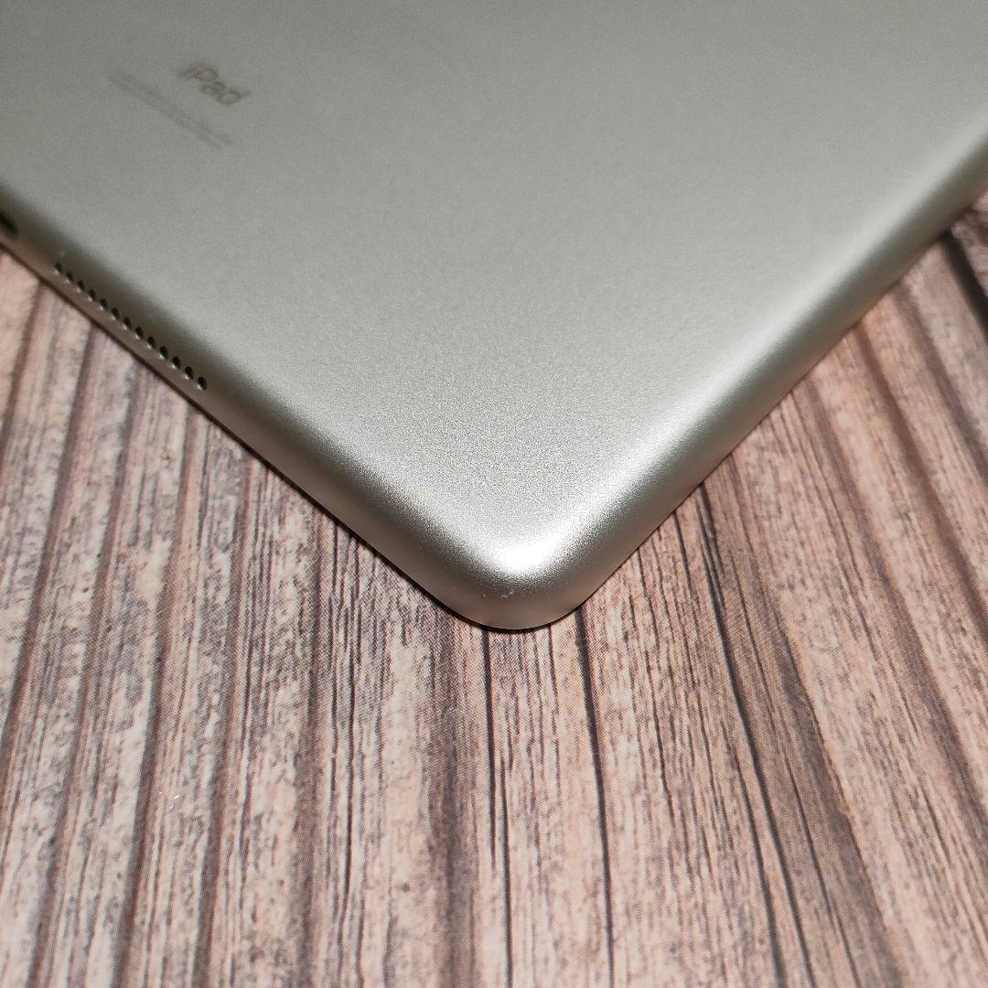 iPad 第7世代 32GB シルバー 美品 バッテリー92%