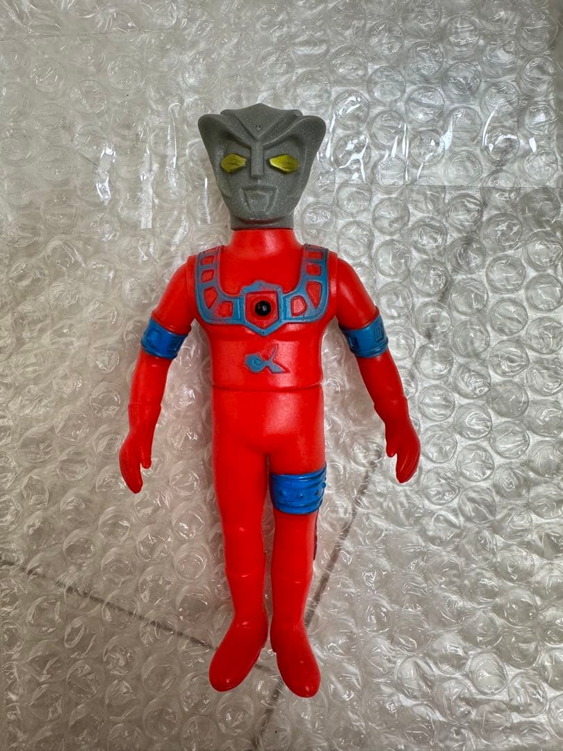 タカトク アストラ ソフビ （ウルトラマンレオ )