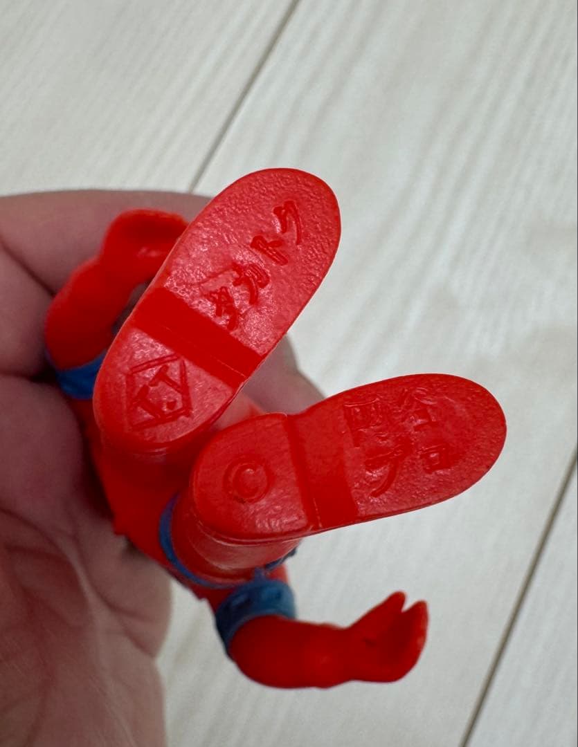 タカトク アストラ ソフビ （ウルトラマンレオ )