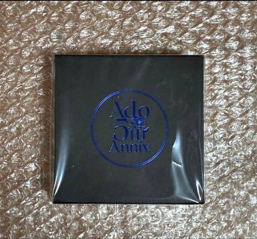 Ado 5th Anniversary ポップアップストア イヤカフ