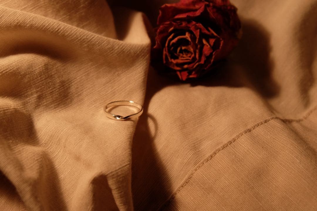 「mobius」by semplice