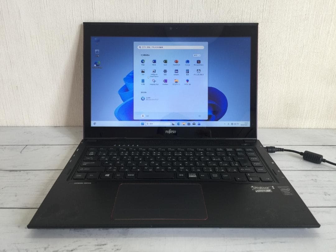 富士通 LIFEBOOK UH55/M13.3型 薄型/Office/win11