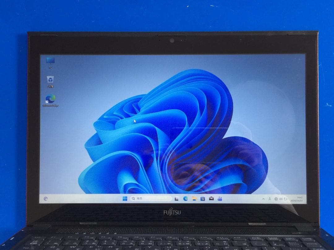 富士通 LIFEBOOK UH55/M13.3型 薄型/Office/win11
