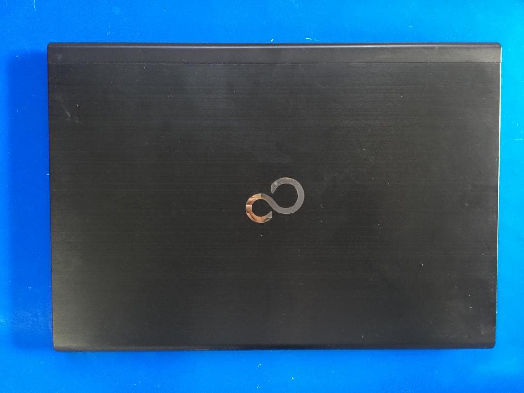 富士通 LIFEBOOK UH55/M13.3型 薄型/Office/win11