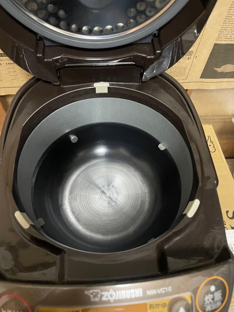 【値下げ中】象印 5.5合炊き 圧力IH炊飯器 2021年式