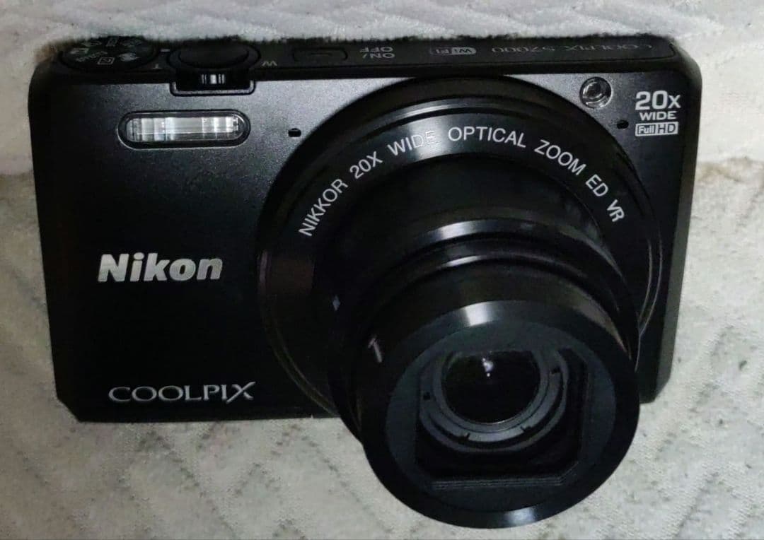 完動品 Nikon COOLPIX s7000 20倍光学ズーム