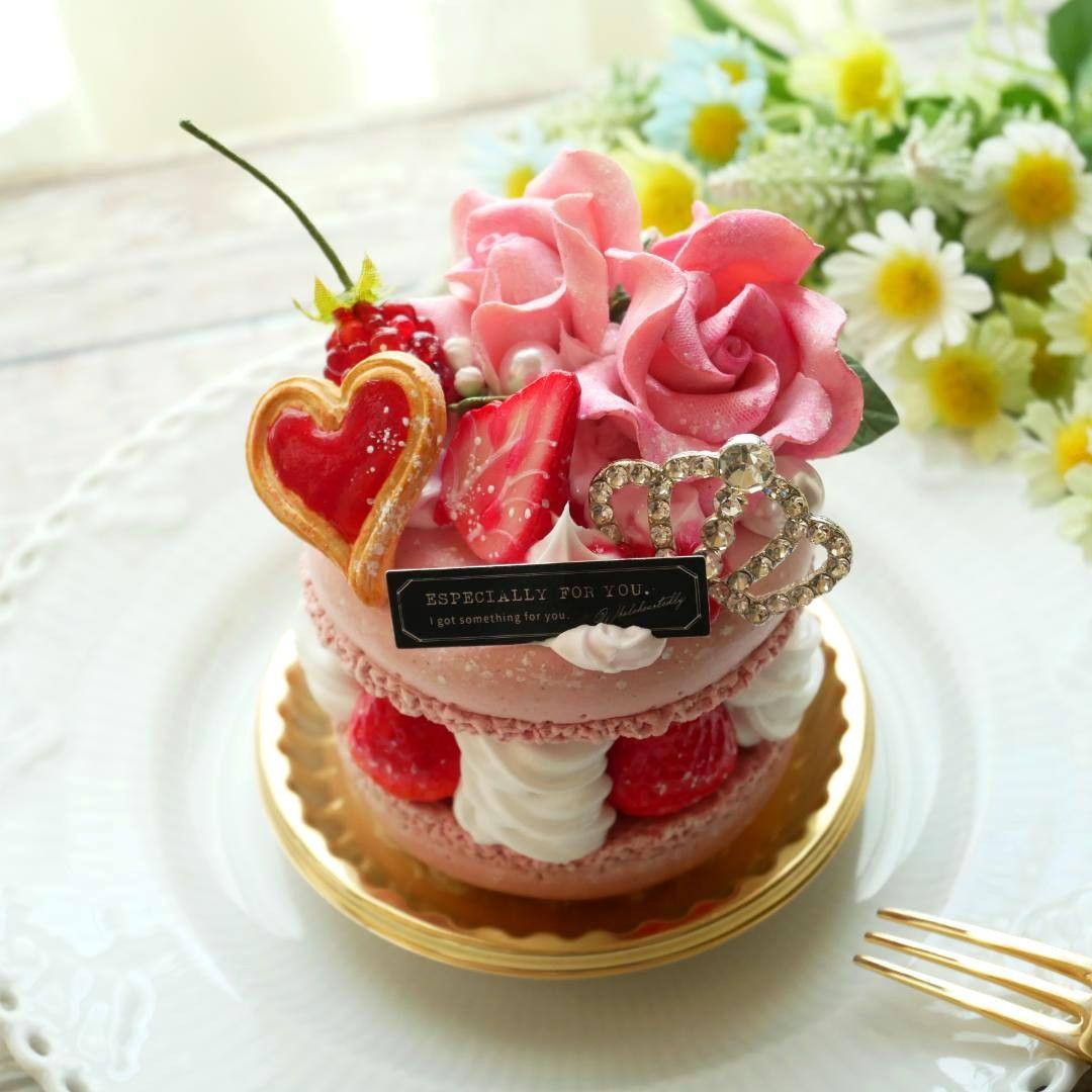 【ひまわり様】フェイクスイーツ◆薔薇飾り♡ホール苺サンドの大きなマカロンケーキ◆