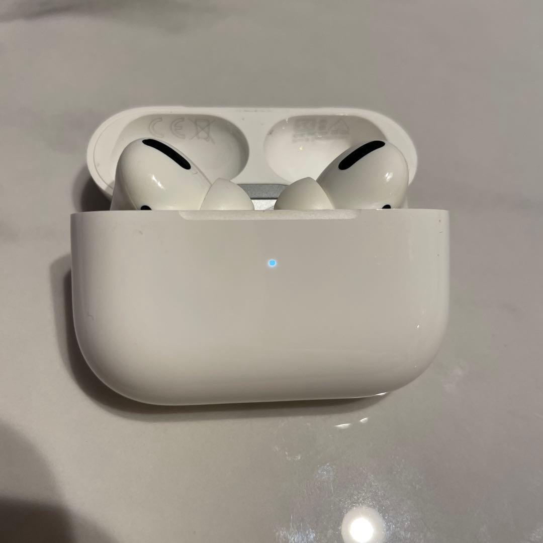 Apple AirPods Pro ワイヤレスイヤホン ホワイト 左耳ノイズあり