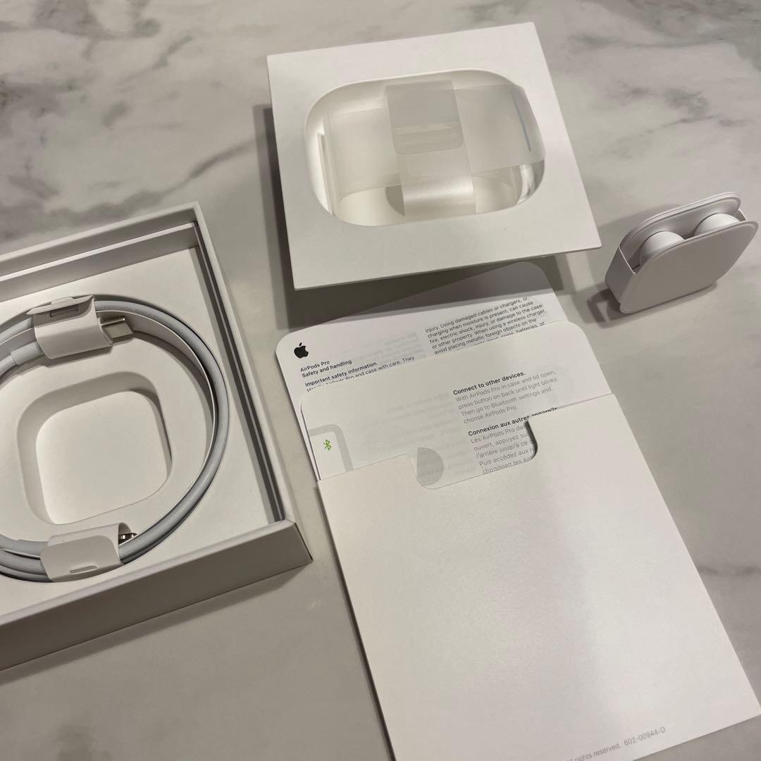 Apple AirPods Pro ワイヤレスイヤホン ホワイト 左耳ノイズあり