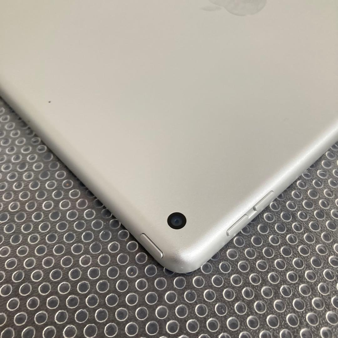 597【早い者勝ち】電池良好☆iPad8 第8世代 32GB WIFIモデル☆