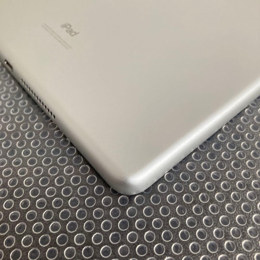 597【早い者勝ち】電池良好☆iPad8 第8世代 32GB WIFIモデル☆