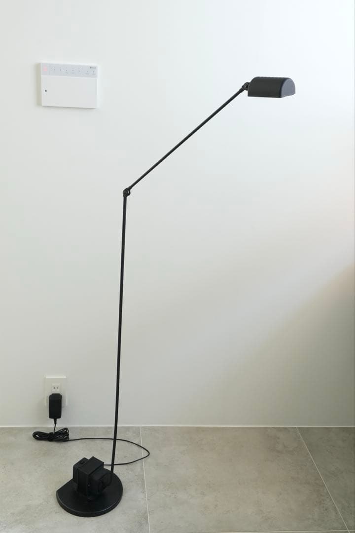 フロアスタンド Lumina Daphine LED Floor Black