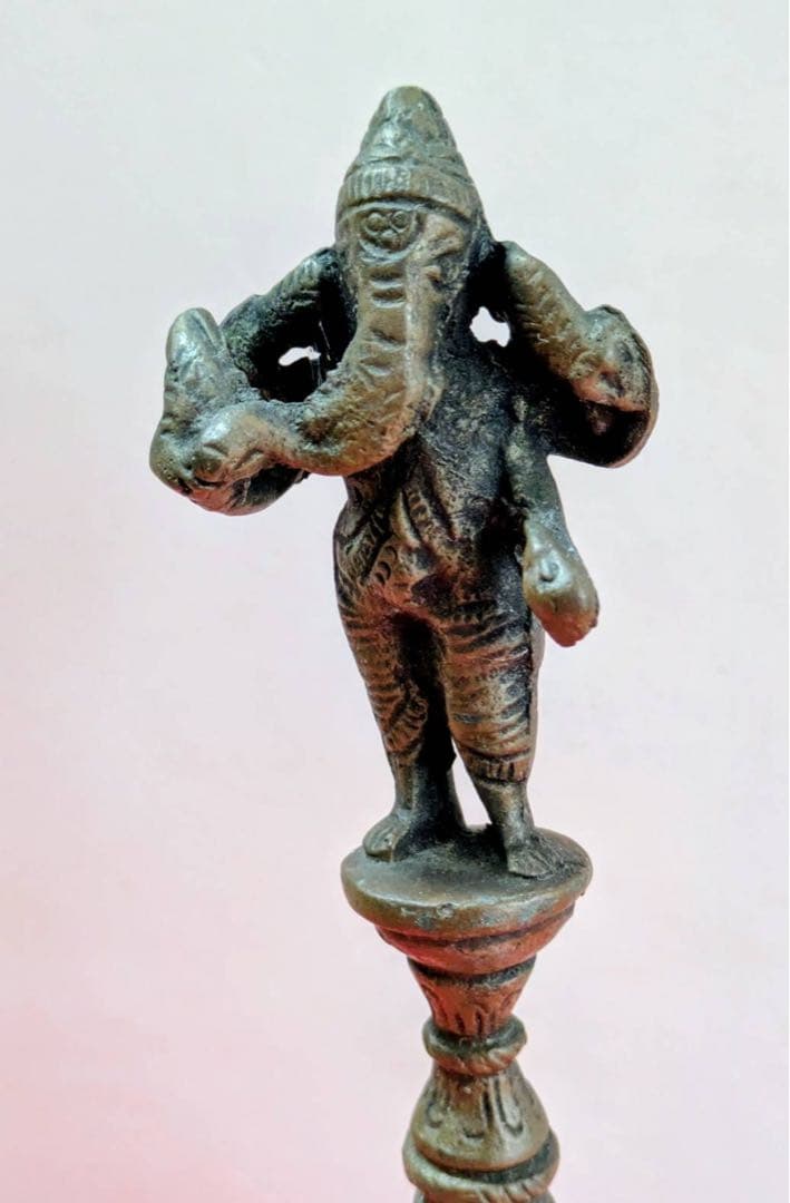 チベット仏教シヴァ神像とガネーシャ神のガンター（ベル・法具)２点まとめて