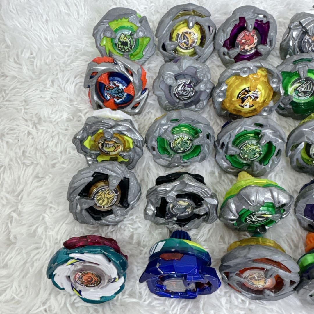 ベイブレードX まとめ売り ベイ本体 30個 BX UX 引退品 付属品 大量