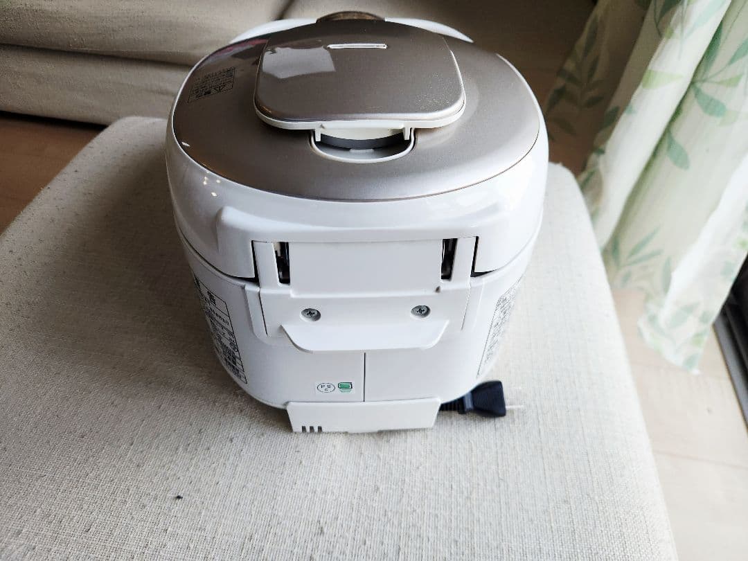 HITACHI 圧力炊飯器 シルバー