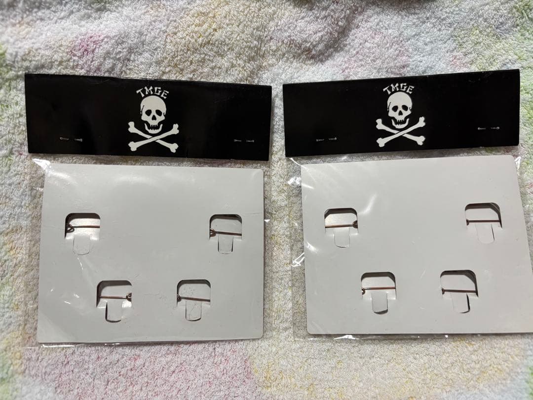 ミッシェルガンエレファントTOUR GOODSバッジセット 黒×赤 黄×黒