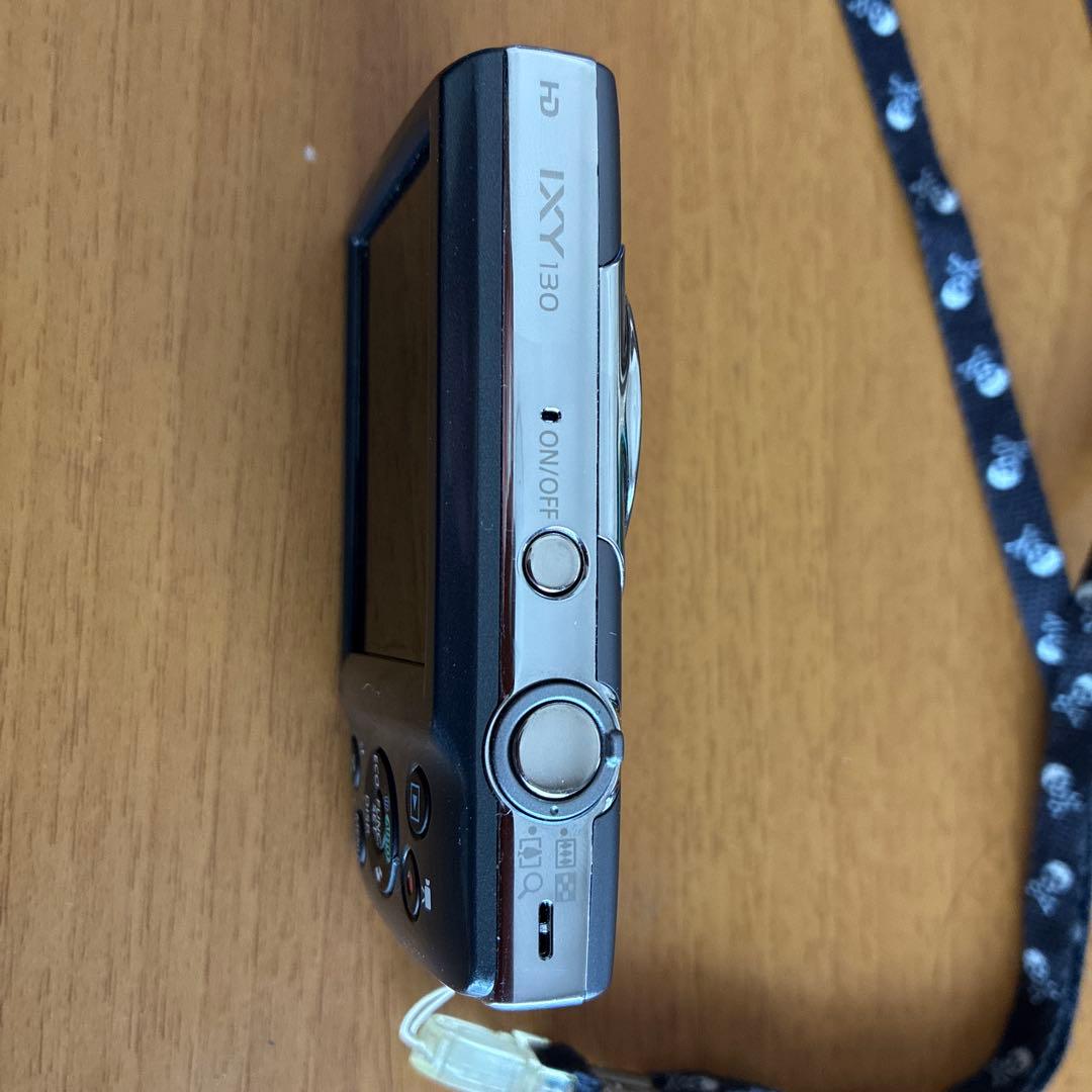 Canon IXY130コンパクトデジタルカメラ 本体と付属品