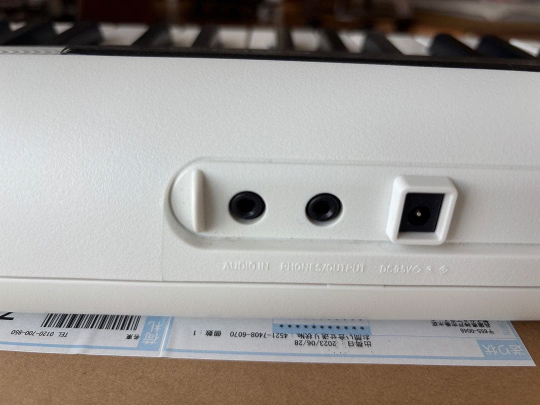 電子ピアノ　CASIO CT-S200