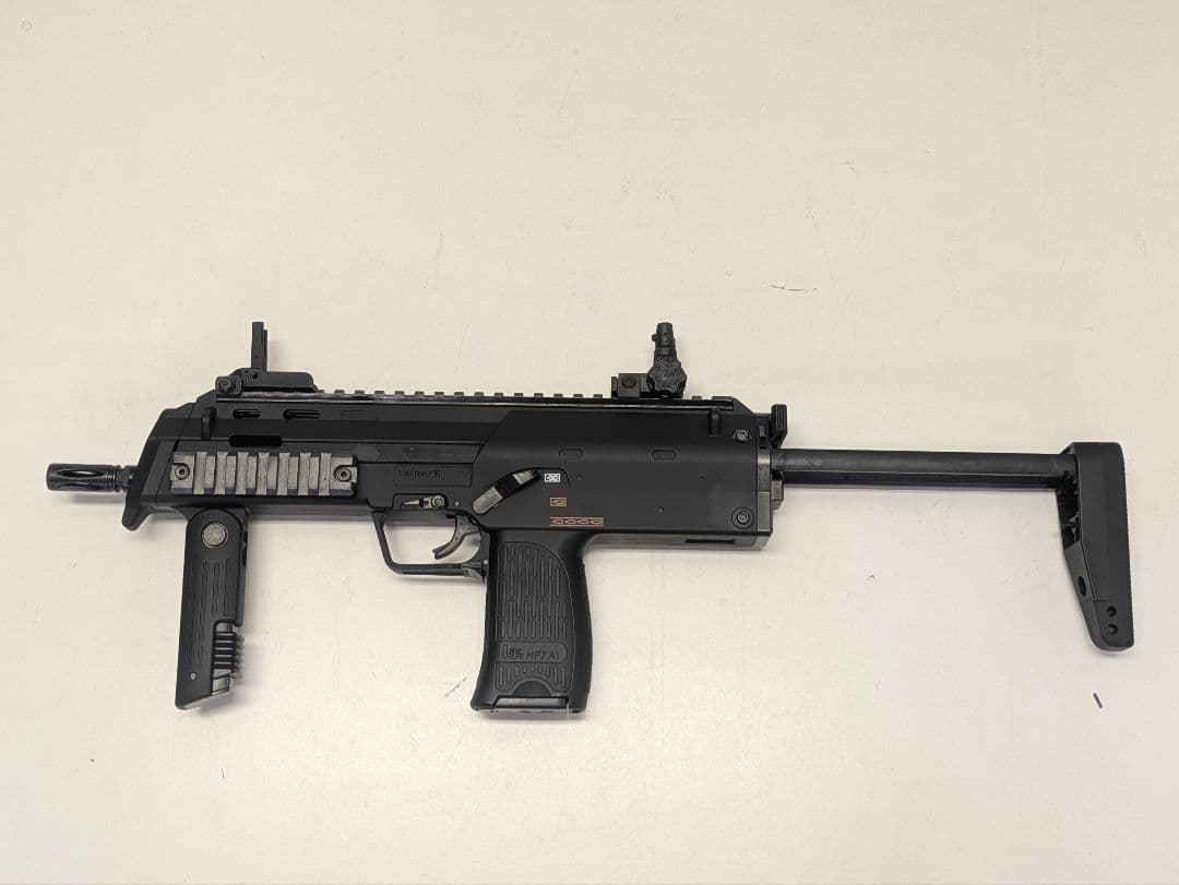 東京マルイ 電動コンパクトマシンガン MP7A1 中古 美品