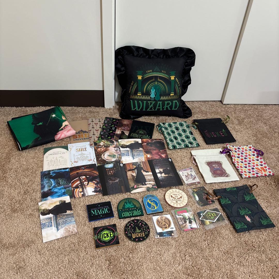 一番くじ 映画『ウィキッド ふたりの魔女』 コンプリートセット　+その他