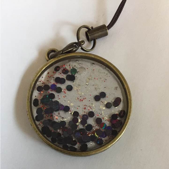 きなこ様ご確認用ページ レジンで写真チャーム オーダー品