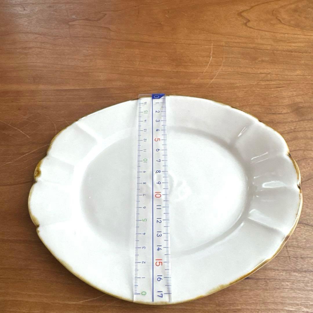 石木文さん　茶縁の楕円形皿 約17cm x 13cm