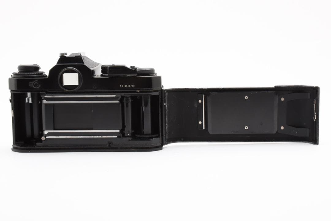 #322★良品★Nikon FE ボディ