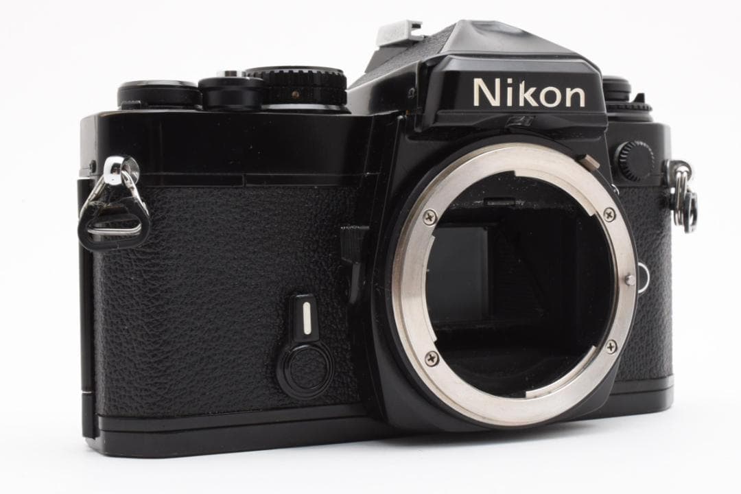 #322★良品★Nikon FE ボディ
