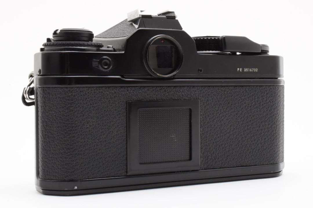 #322★良品★Nikon FE ボディ