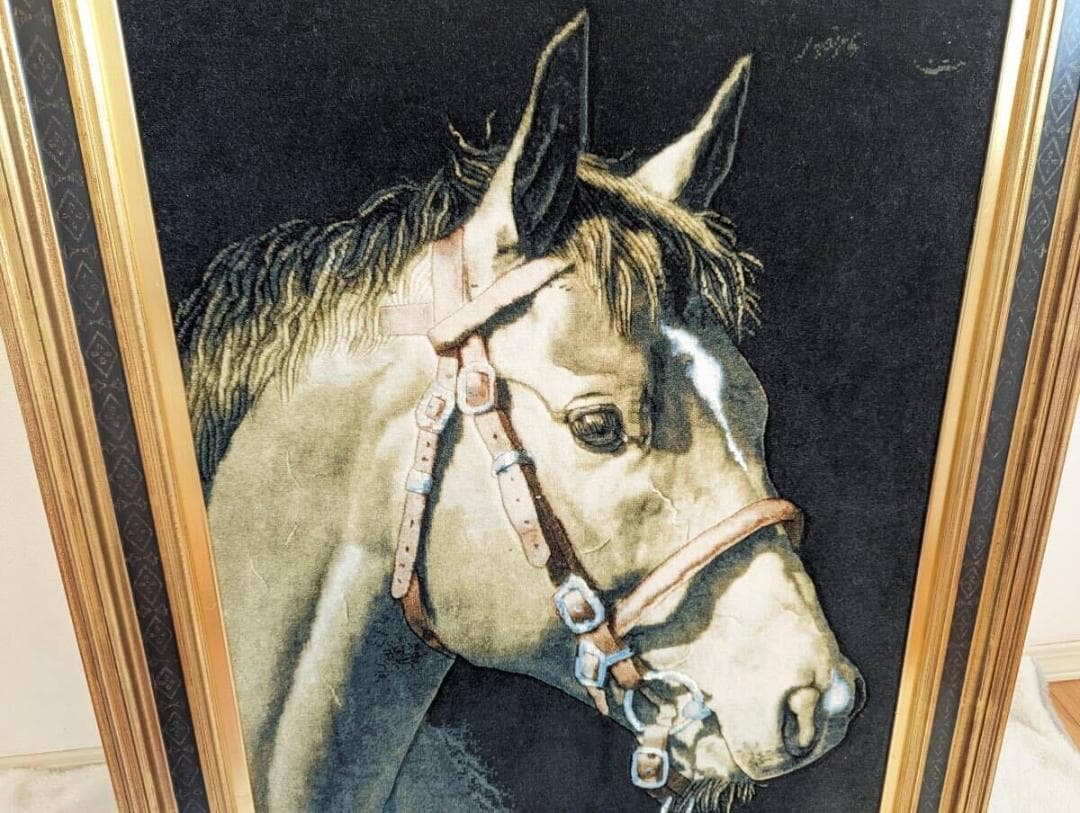【額入り高級ペルシャ手織り絨毯】タブリーズ産　馬絵　手織り鑑定書有ウール＆シルク