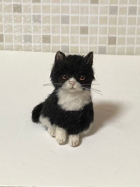 ハチワレ 子猫ちゃん sサイズ グラスアイ