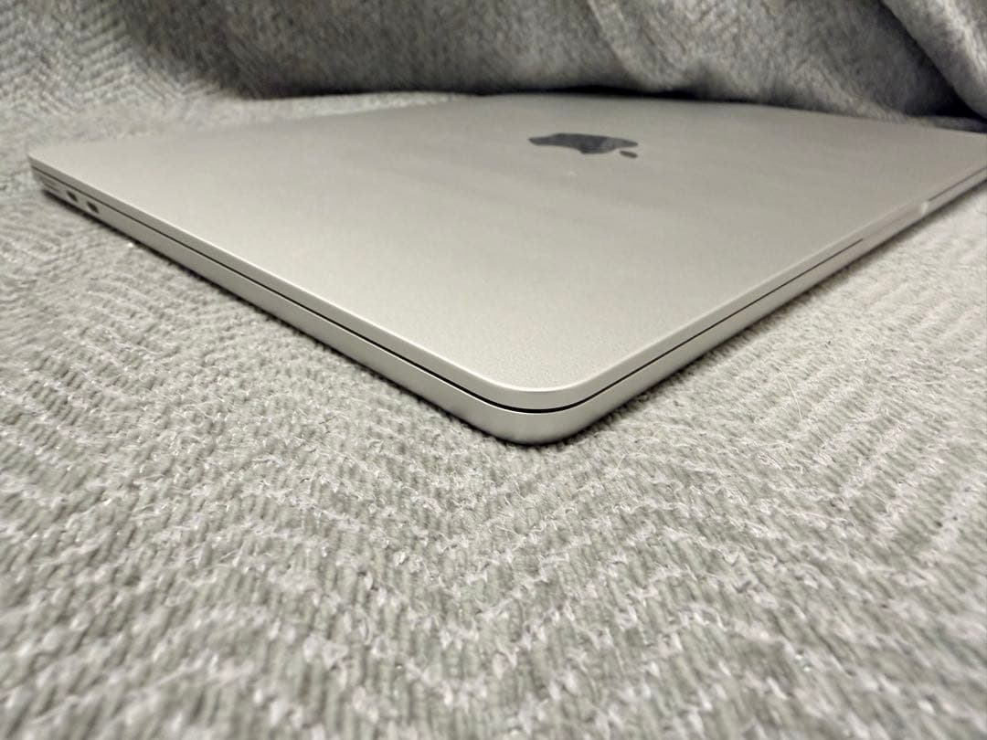 MacBook本体 Apple MacBook Air A3113