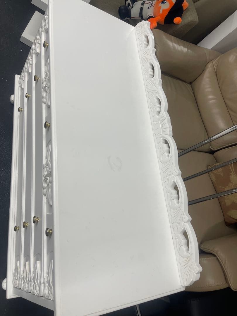 ホワイトキャビネット 5引き出し 彫刻デザインSALE