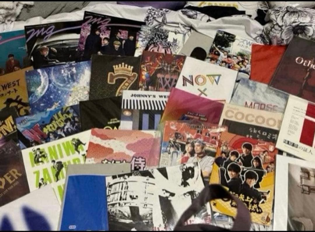 WEST.の歴代グッズまとめ売り