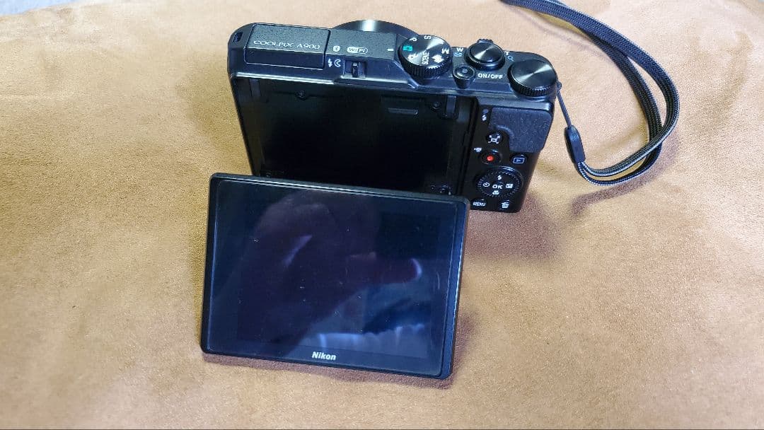 Nikon COOLPIX A900 元箱と付属品全てあり 動作品 おまけ付