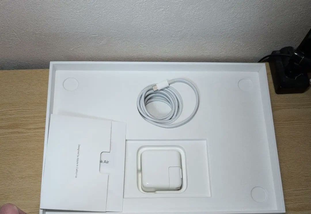 MacBook Air 13インチ メモリ16GB SSD1TB 即決価格 7万