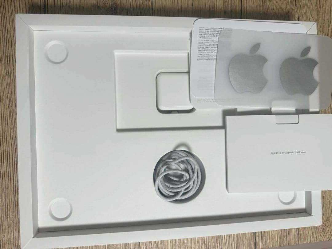 【極美品】MacBook Air M2 2023 シルバー8GB 256GB