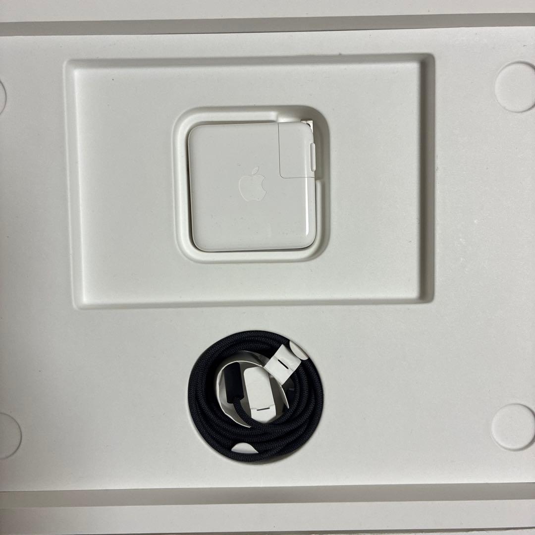 MacBook Pro 14インチ　M4 16GBメモリ　512GB A3112