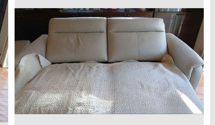 3人掛けソファー　 左右電動リクライニング機能付き（2024年12月購入）