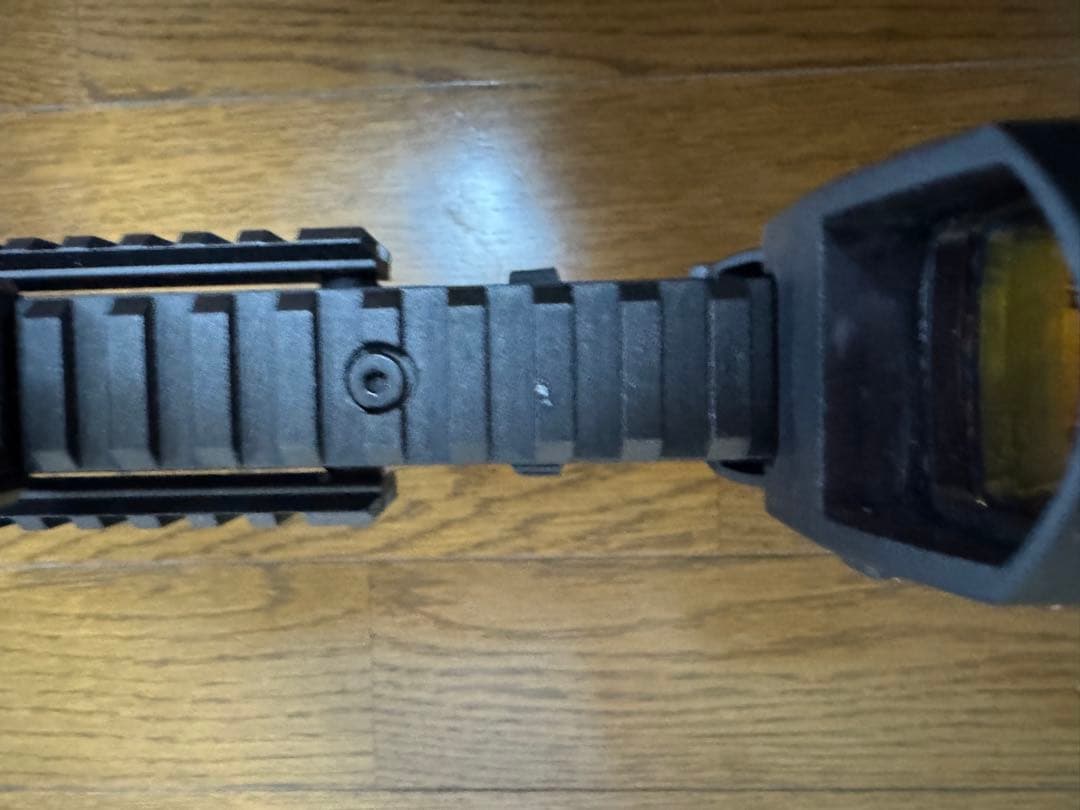 東京マルイ MP7A1 ガスブローバック　ダットサイト、予備マガジン付