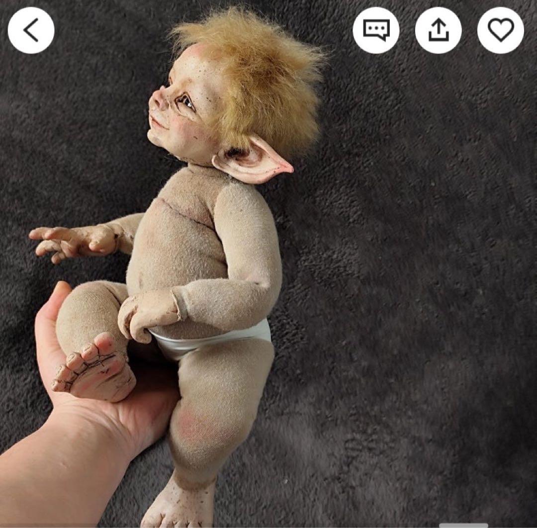 ハンドメイド　海外作家　ポーランド エルフ耳の手のひらサイズ人形