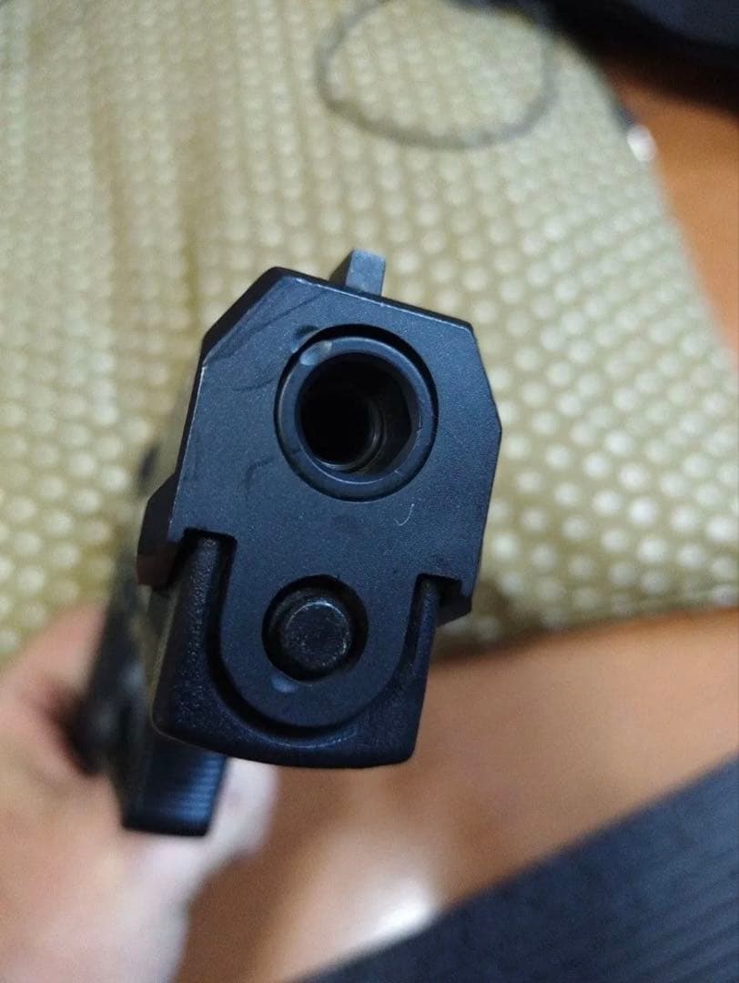 東京マルイ製　USPガスブローバックガン　マガジン3本付き