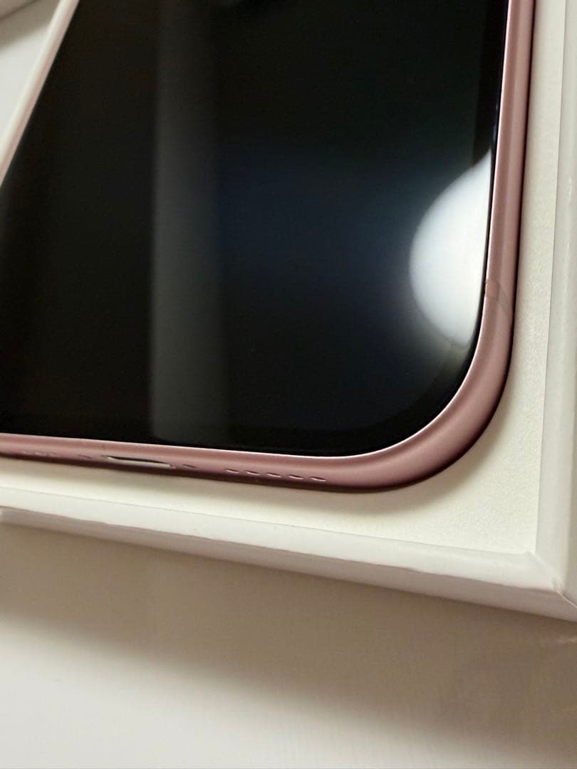 【美品】iPhone15 256GB ピンク 本体 箱付き