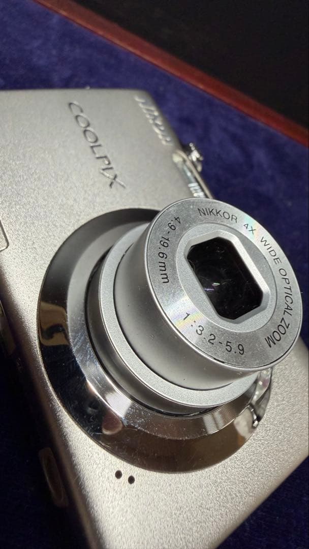 Nikon COOLPIX S3000 シルバー