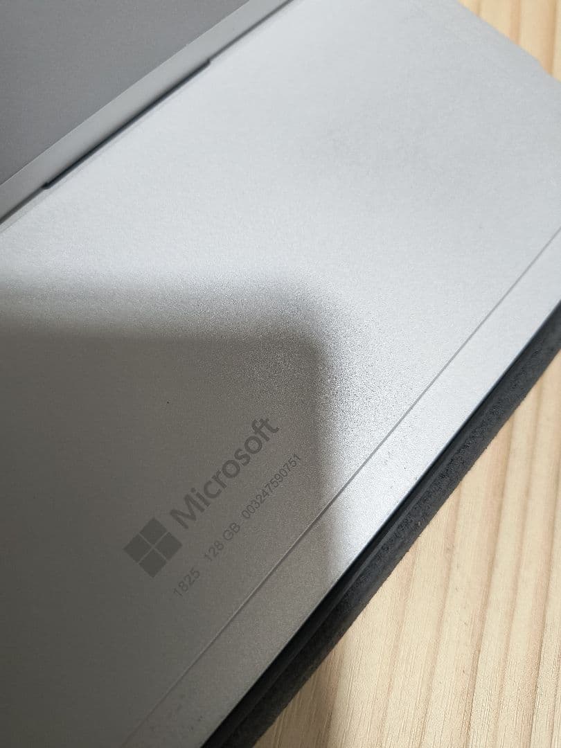 Microsoft Surface GO 128GB　SIMスロット付