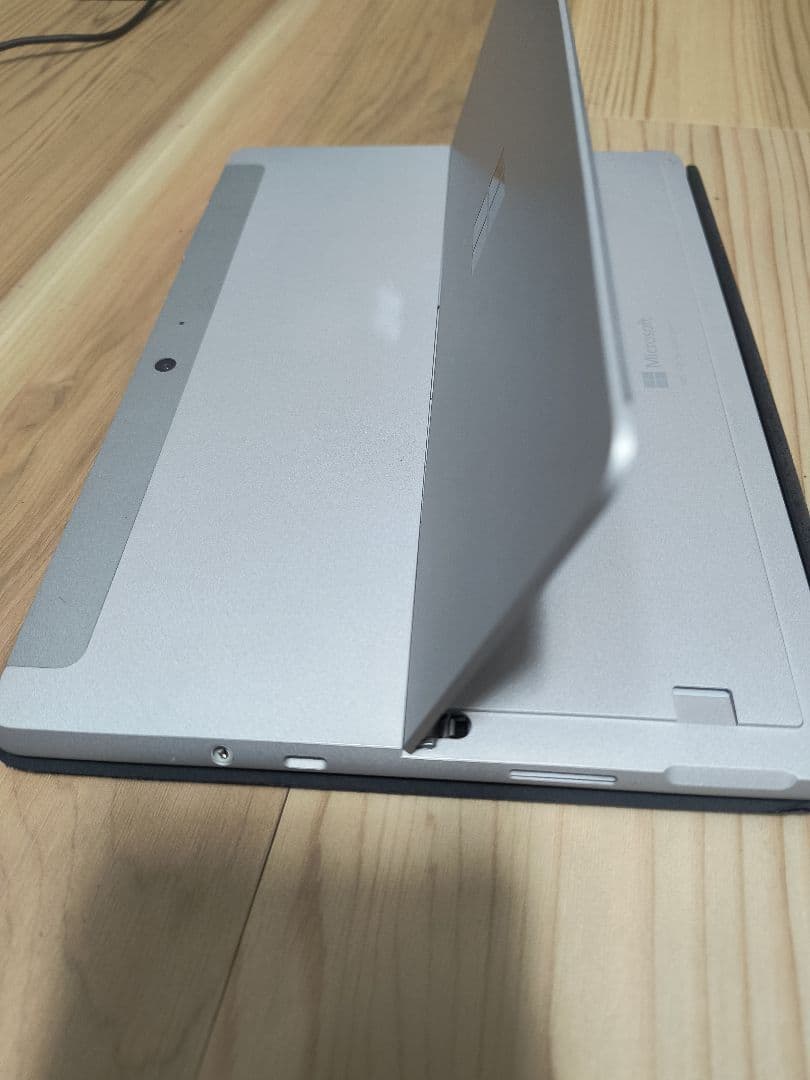 Microsoft Surface GO 128GB　SIMスロット付