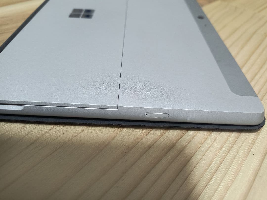 Microsoft Surface GO 128GB　SIMスロット付